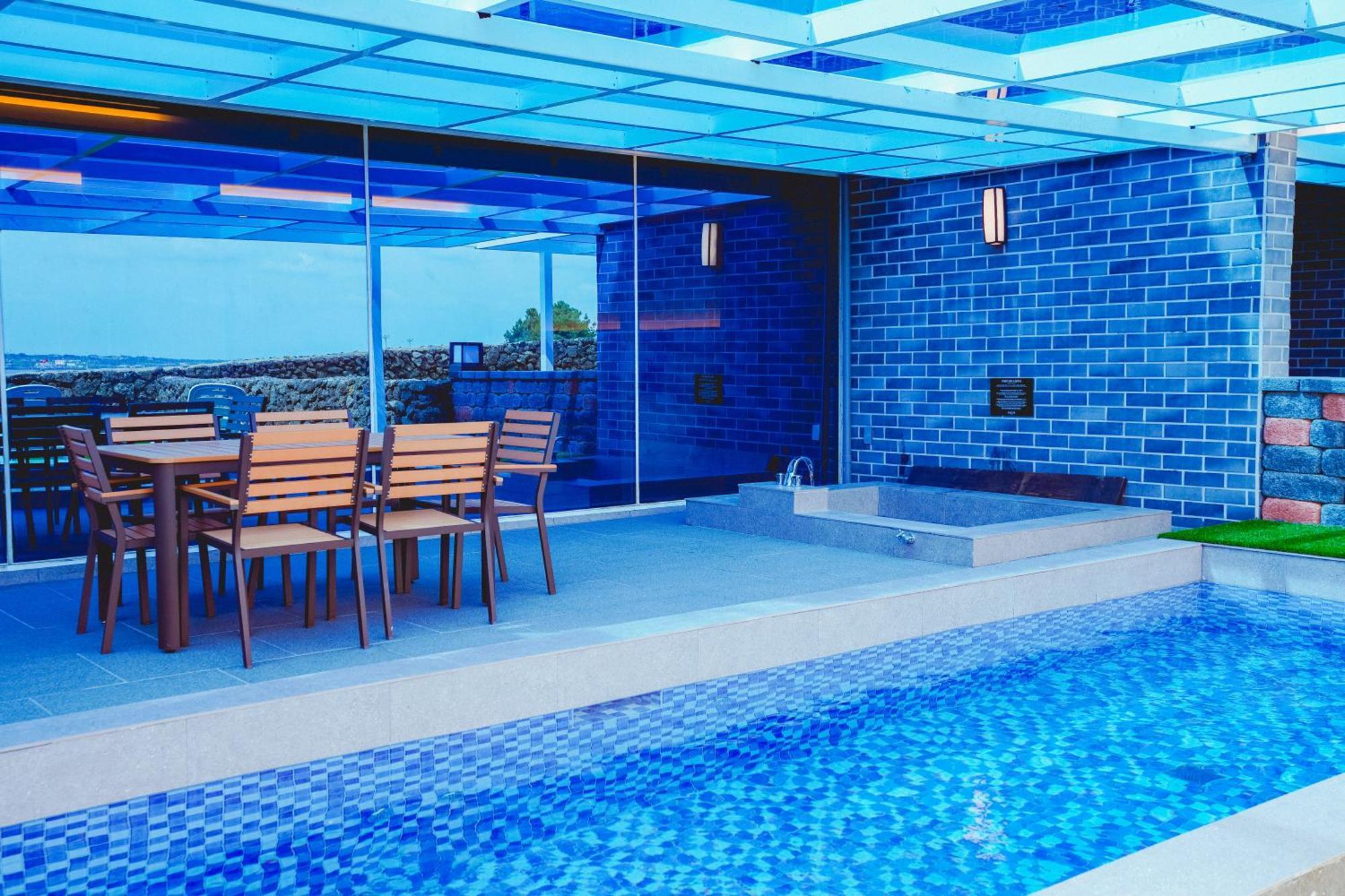 Haeilri Pool&Spa Hotel 西归浦市 外观 照片